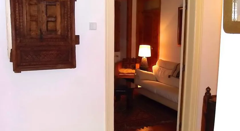 Flores Terrace Apartment Lisboa 0*,  Πορτογαλία